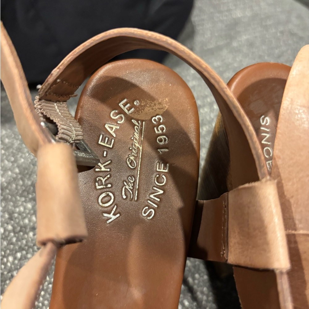 Kork-Ease Women's Brown Leather Sandals - Picture 2 of 6